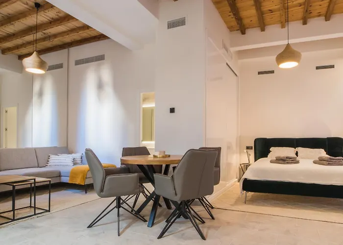 Authentic Alcazaba Apartment